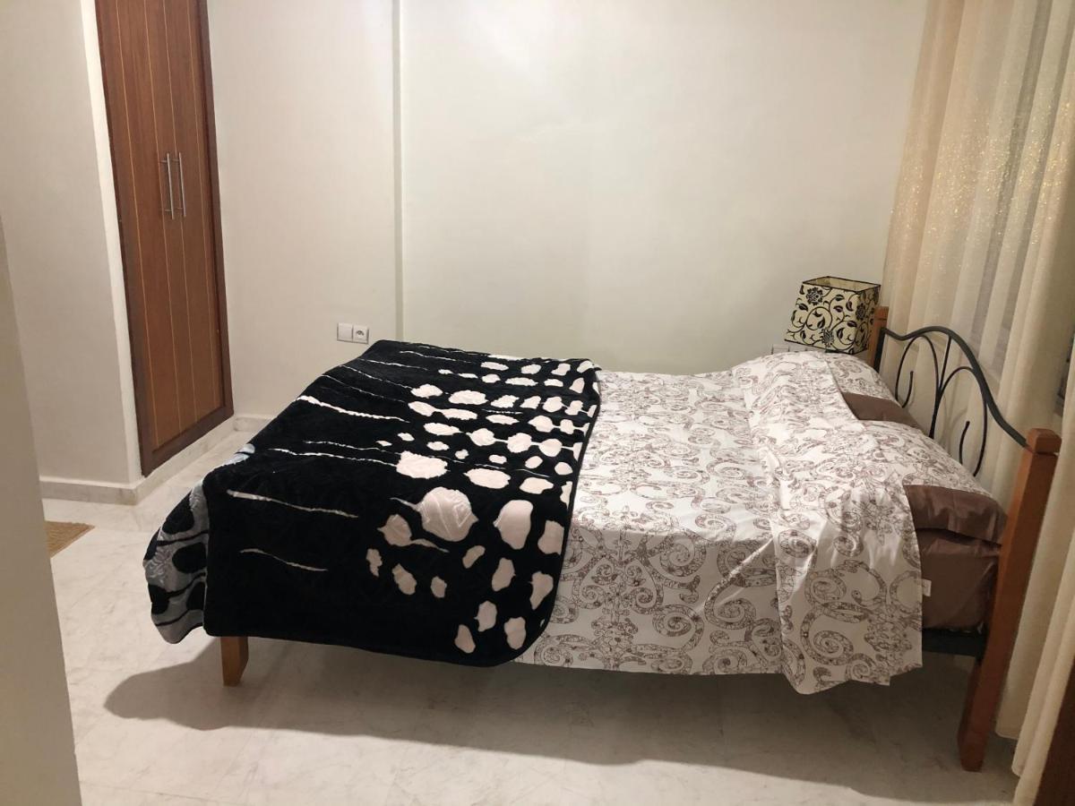 Yasmine Appartement Танжер Екстериор снимка